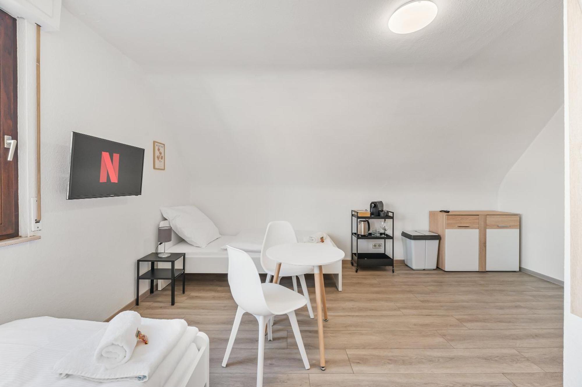 Home2Stay Apartmenthaus Heilbronn City Kitchen Parking Highspeed Wifi Washroom Ngoại thất bức ảnh