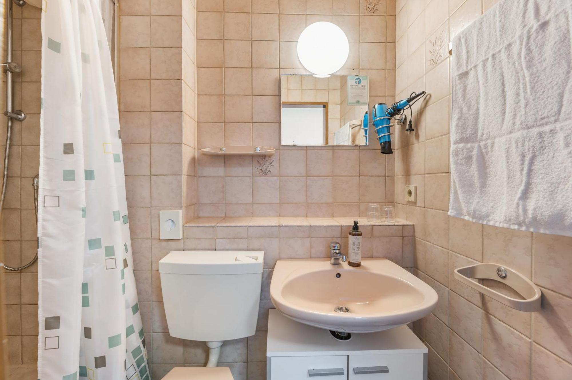 Home2Stay Apartmenthaus Heilbronn City Kitchen Parking Highspeed Wifi Washroom Ngoại thất bức ảnh